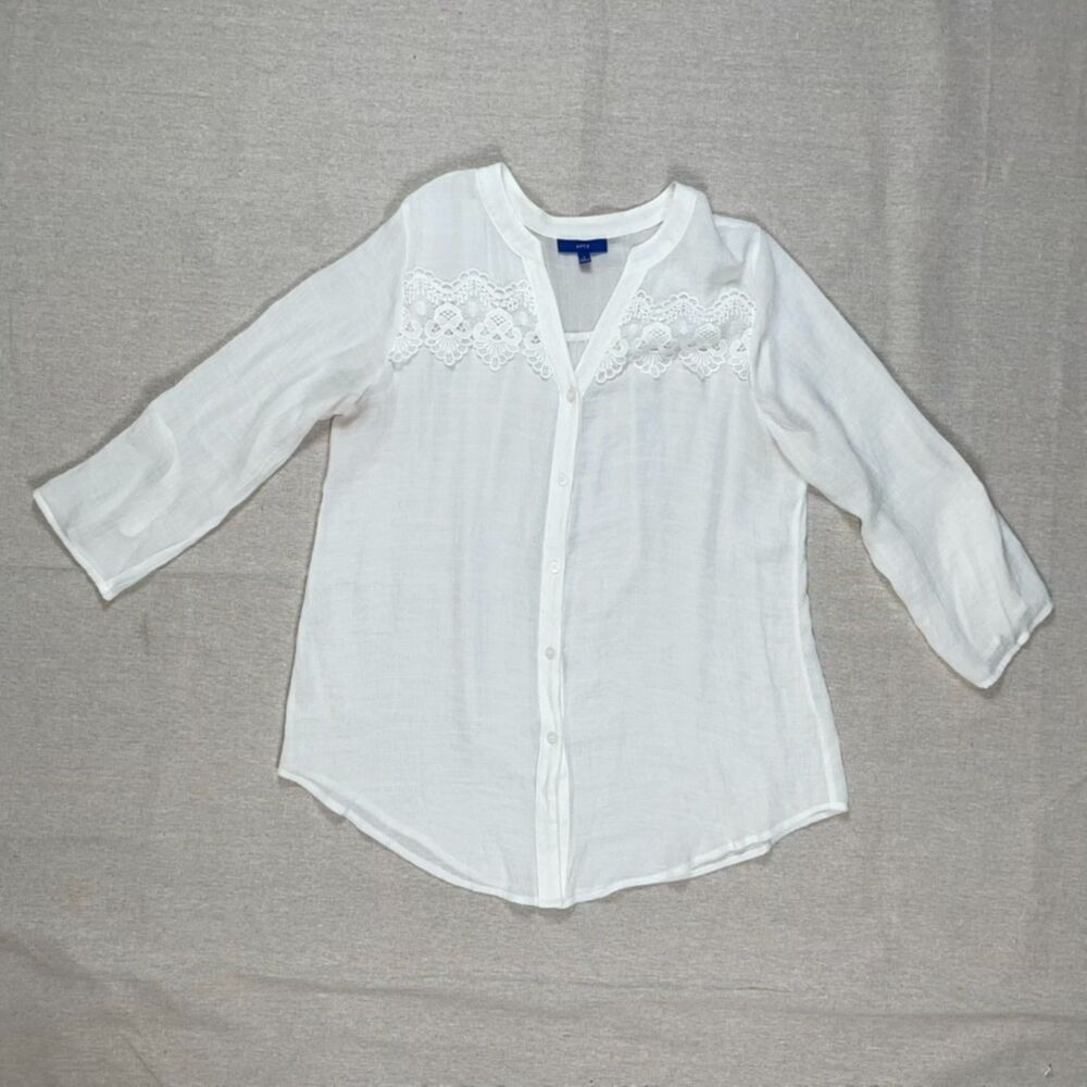 Apt 9 | White Lace Accented Button Front Blouse | Large